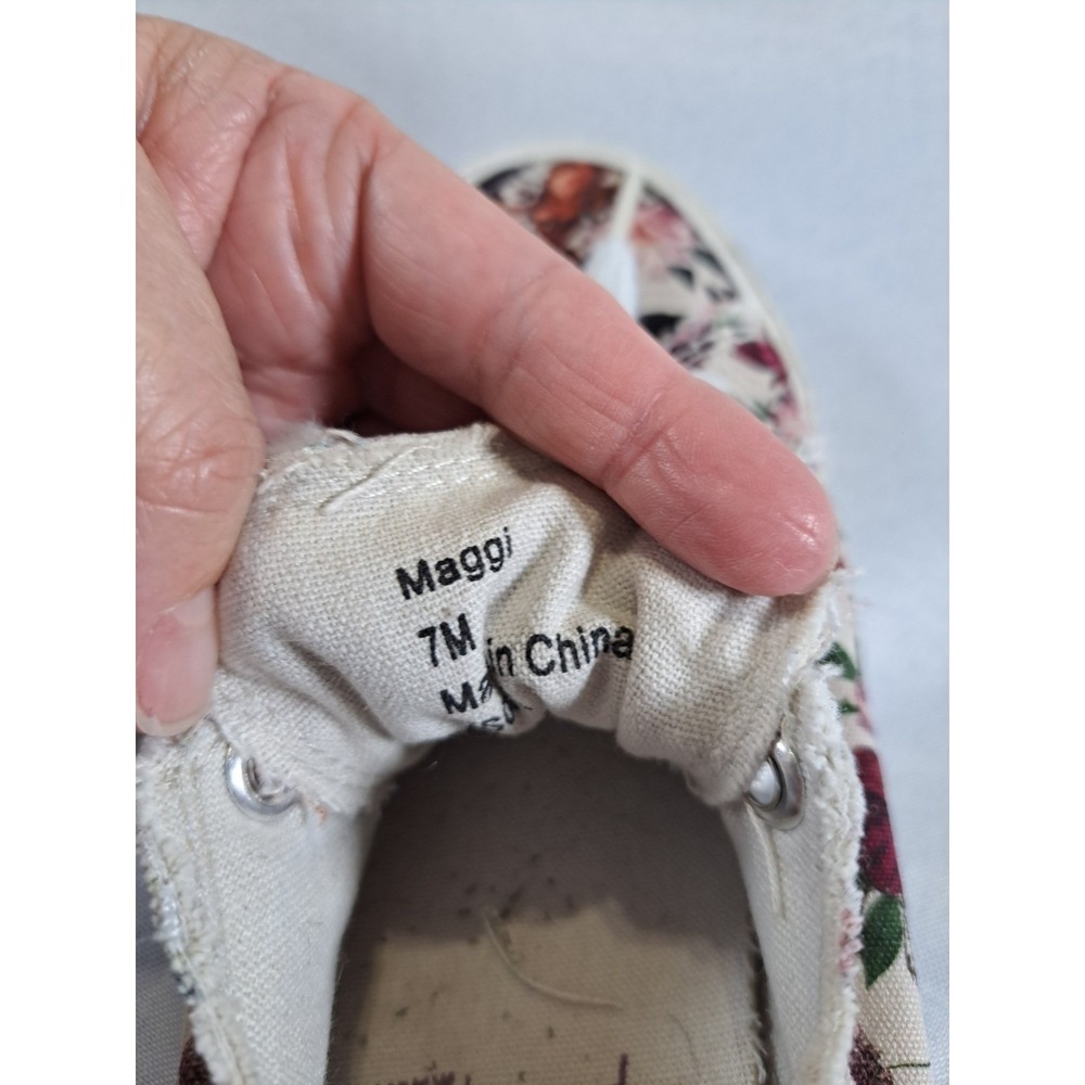 Blowfish Malibu Maggi Floral Canvas Sneakers Multi Color Rose Print Shoes 7M - Picture 5 of 8